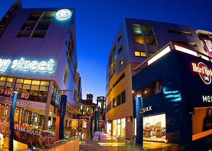 Stylish 2br With Private Balconies By 360 Estates アパート *