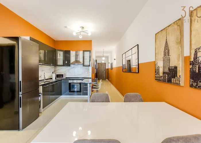 Stylish 2br With Private Balconies By 360 Estates