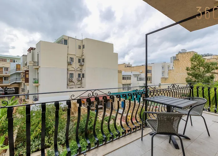 Stylish 2br With Private Balconies By 360 Estates *